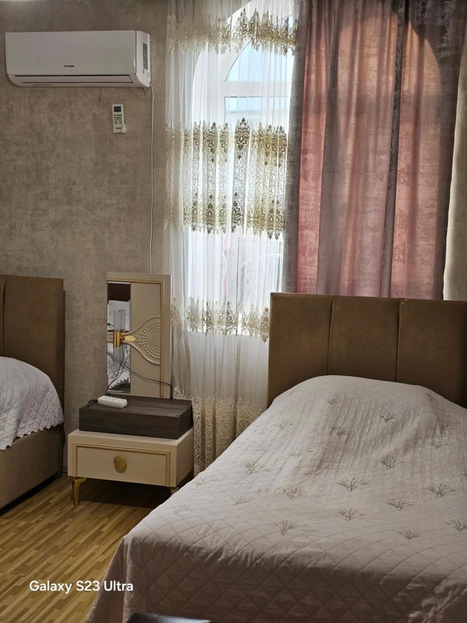 Home Batumi Eksteriør billede